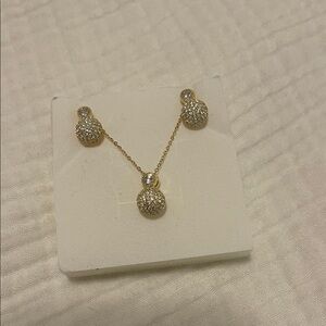 Elegant Gold and Silver Jewelry Set